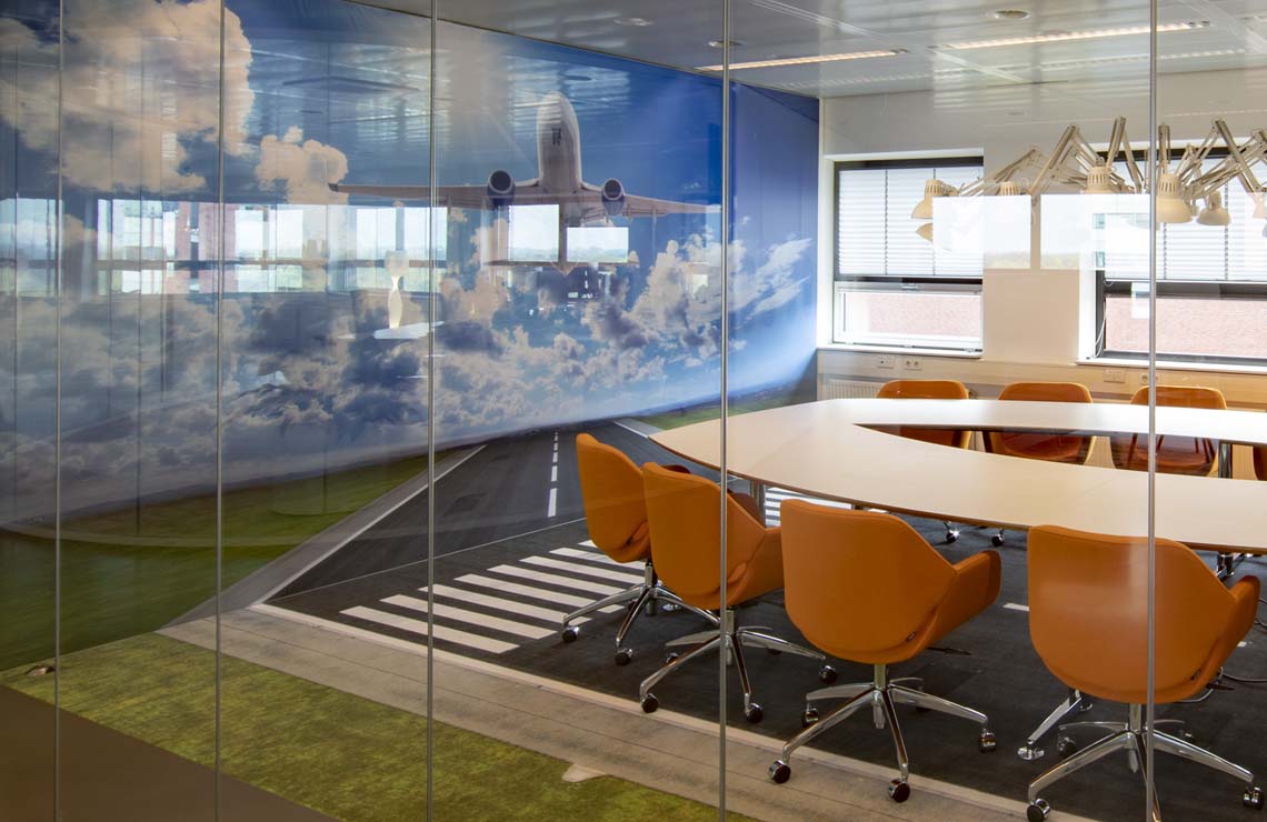 Vijfde Hoe mond Nieuw kantoor design nodig? Bedrukte interieuroplossingen op maat